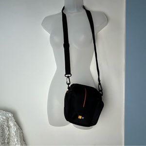 Case Logic Black Travel Camera Bag Orange Piping Small‎